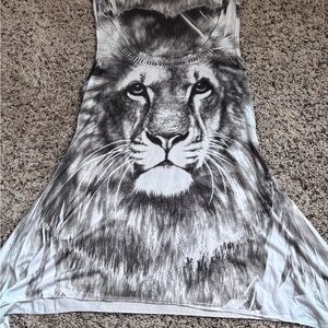 Lion Graphic Sleeveless Top